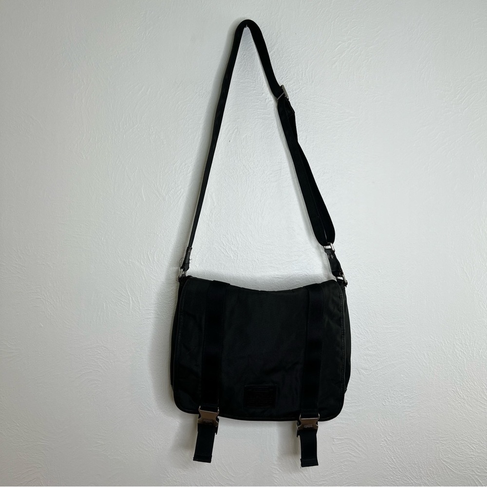 Coach F70422 Mens Voyager Messenger Bag Black Nylon Leather Shoulder Strap